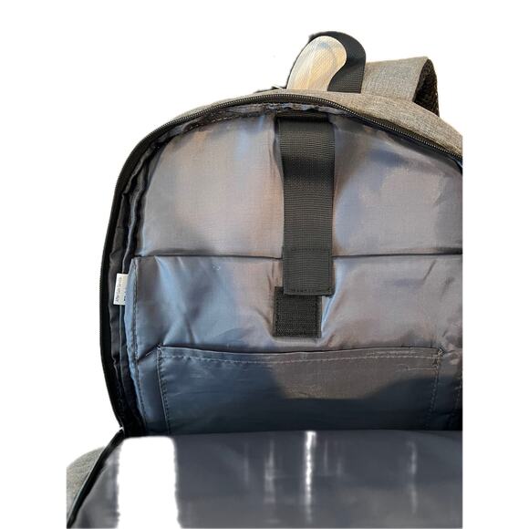 Cluci Gray 4 section padded Backpack - Picture 7 of 7